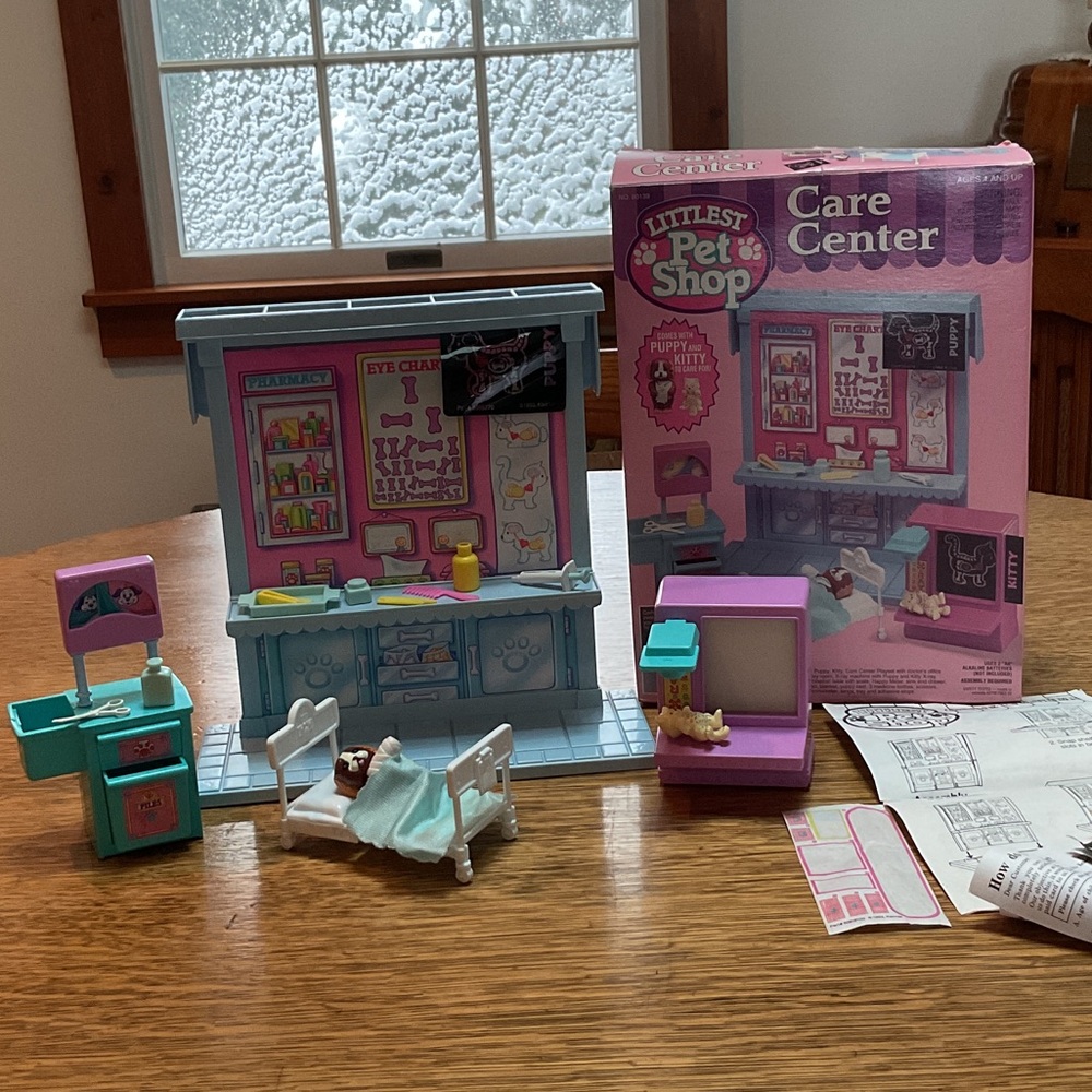 Littlest Pet Shop Care Center
